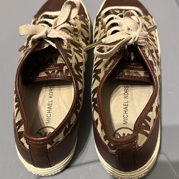 Michael Kors Logo Sneakers City Signature Monogram MK Women's Size 9M Brown/Tan - Picture 7 of 8